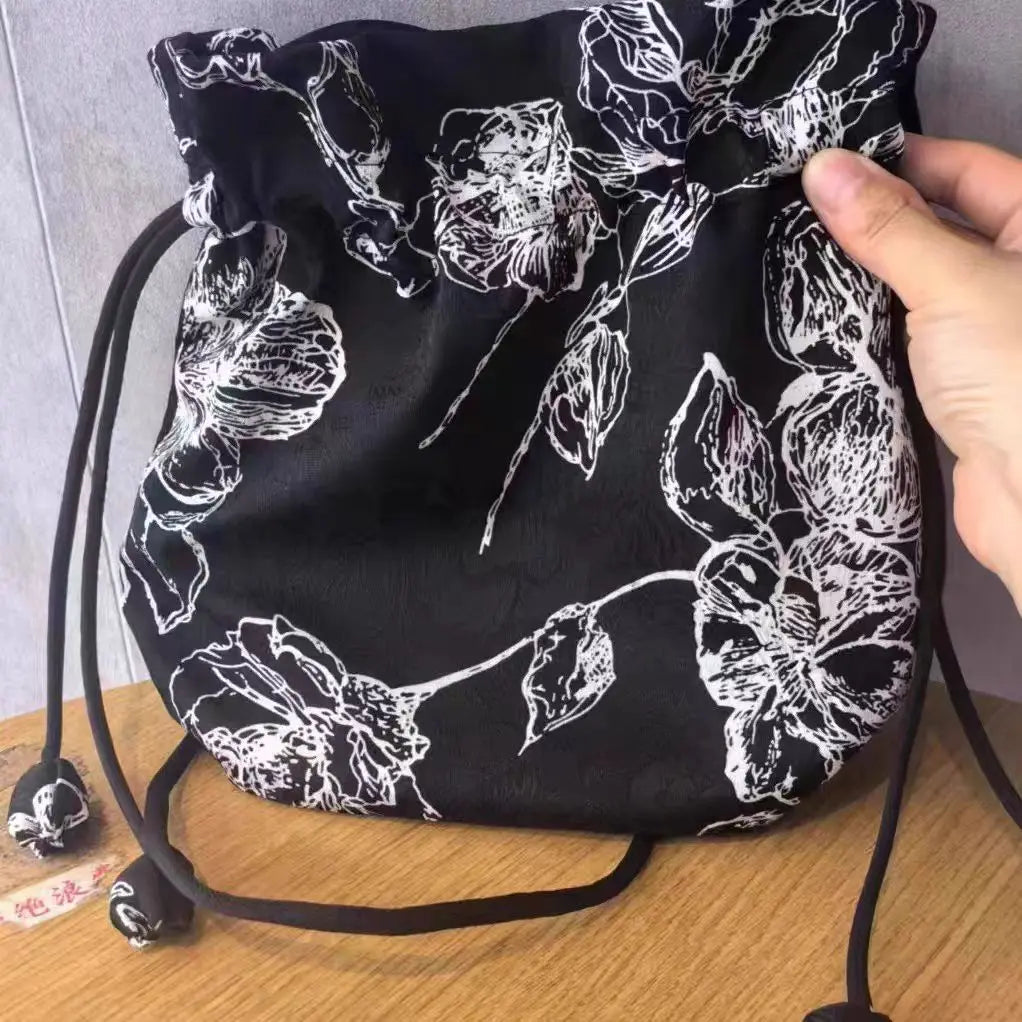 Retro Embroidery Handbags