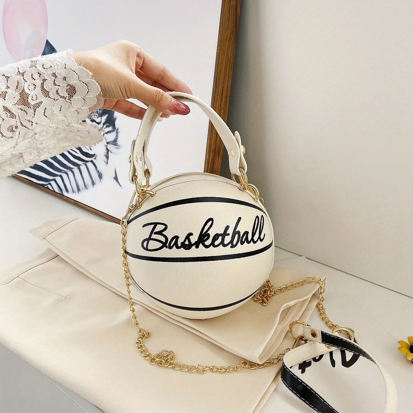 Trendy Chain Shoulder Bag,