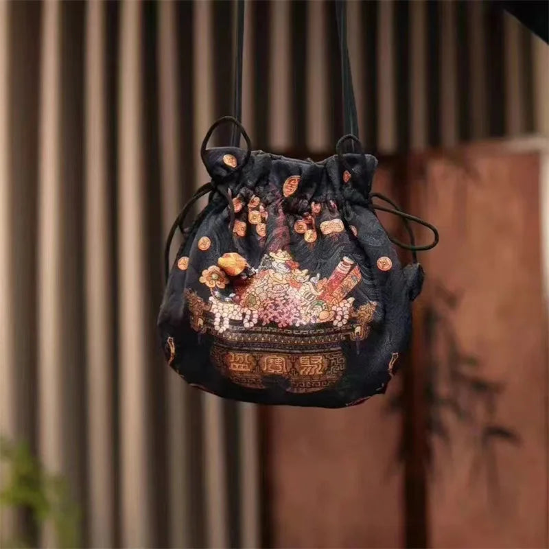Retro Embroidery Handbags
