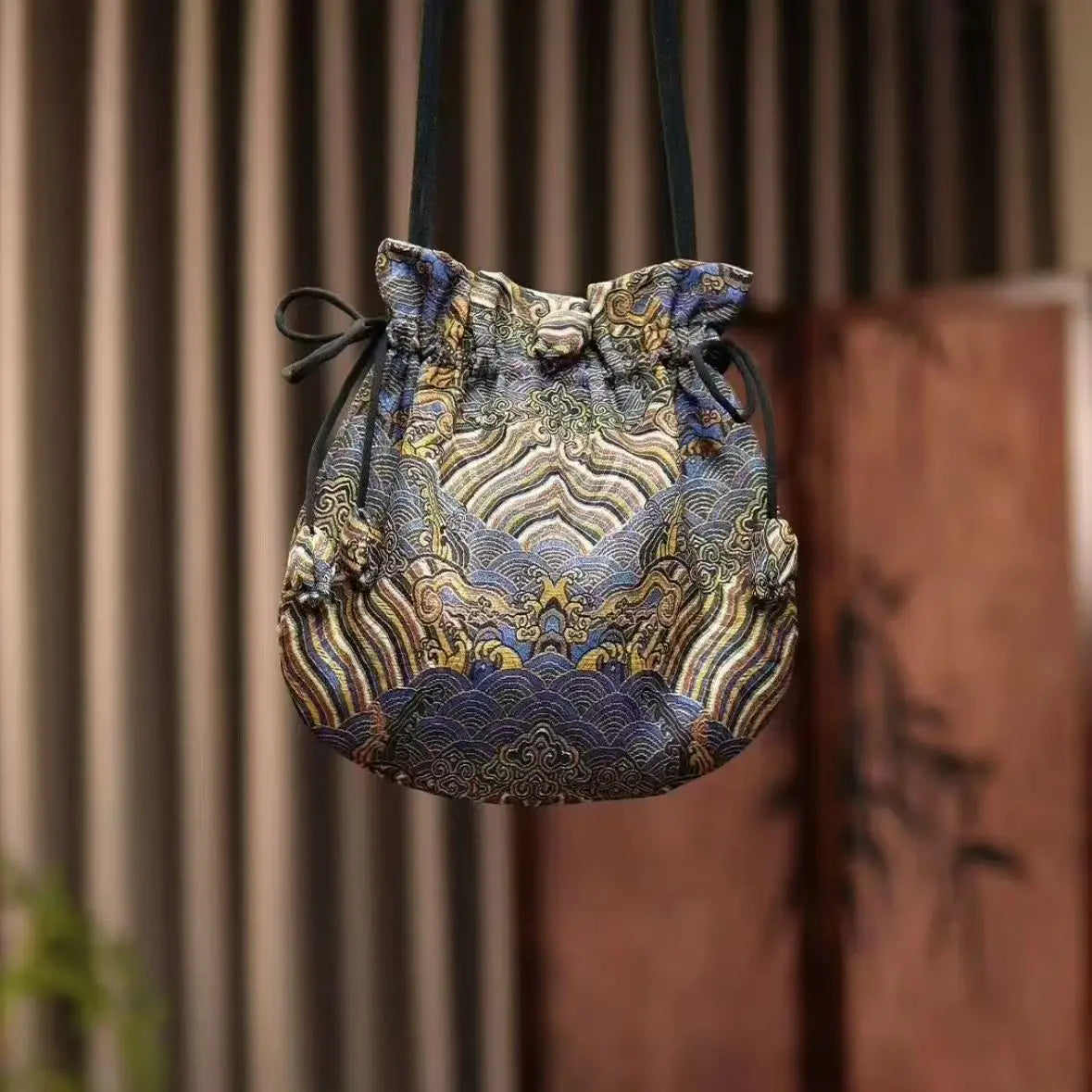 Retro Embroidery Handbags
